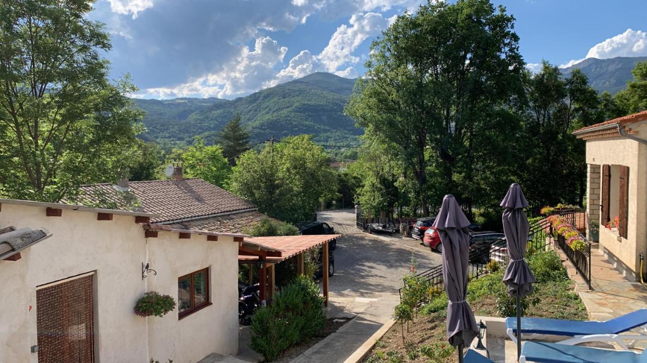 Maison Castellane Chambre D'Hotes B&B Εξωτερικό φωτογραφία
